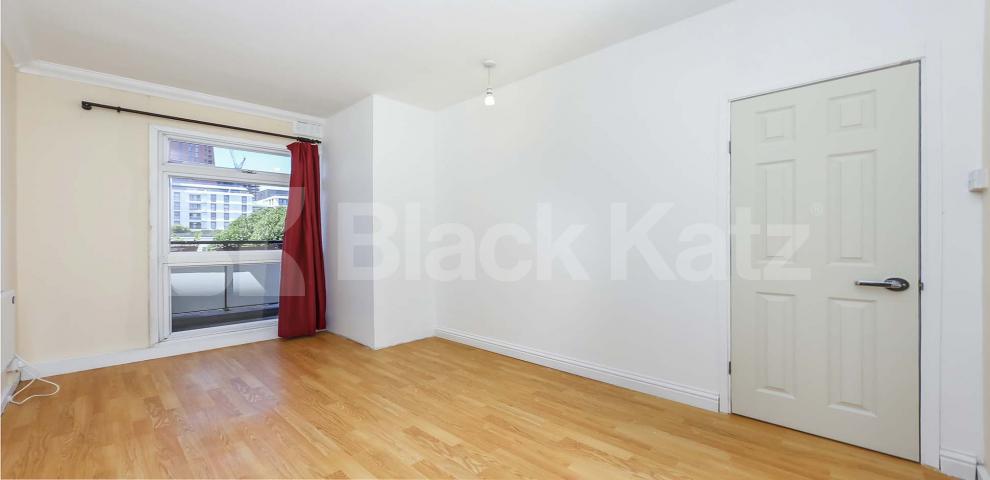 			UNDER OFFER, 4 Bedroom, 1 bath, 1 reception Apartment			 Wyvil Road , Vauxhall